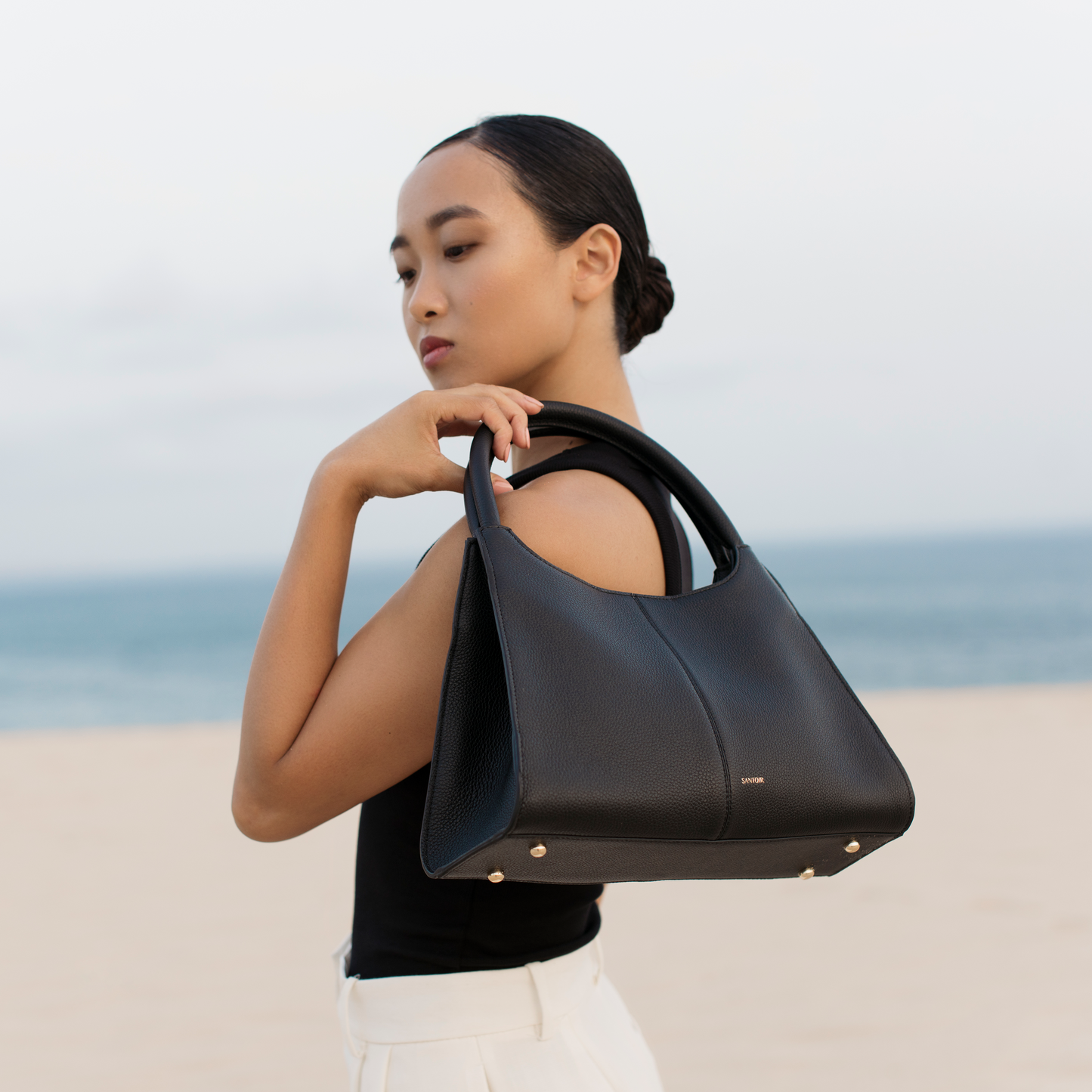 Classic 5 Black - Pebbled